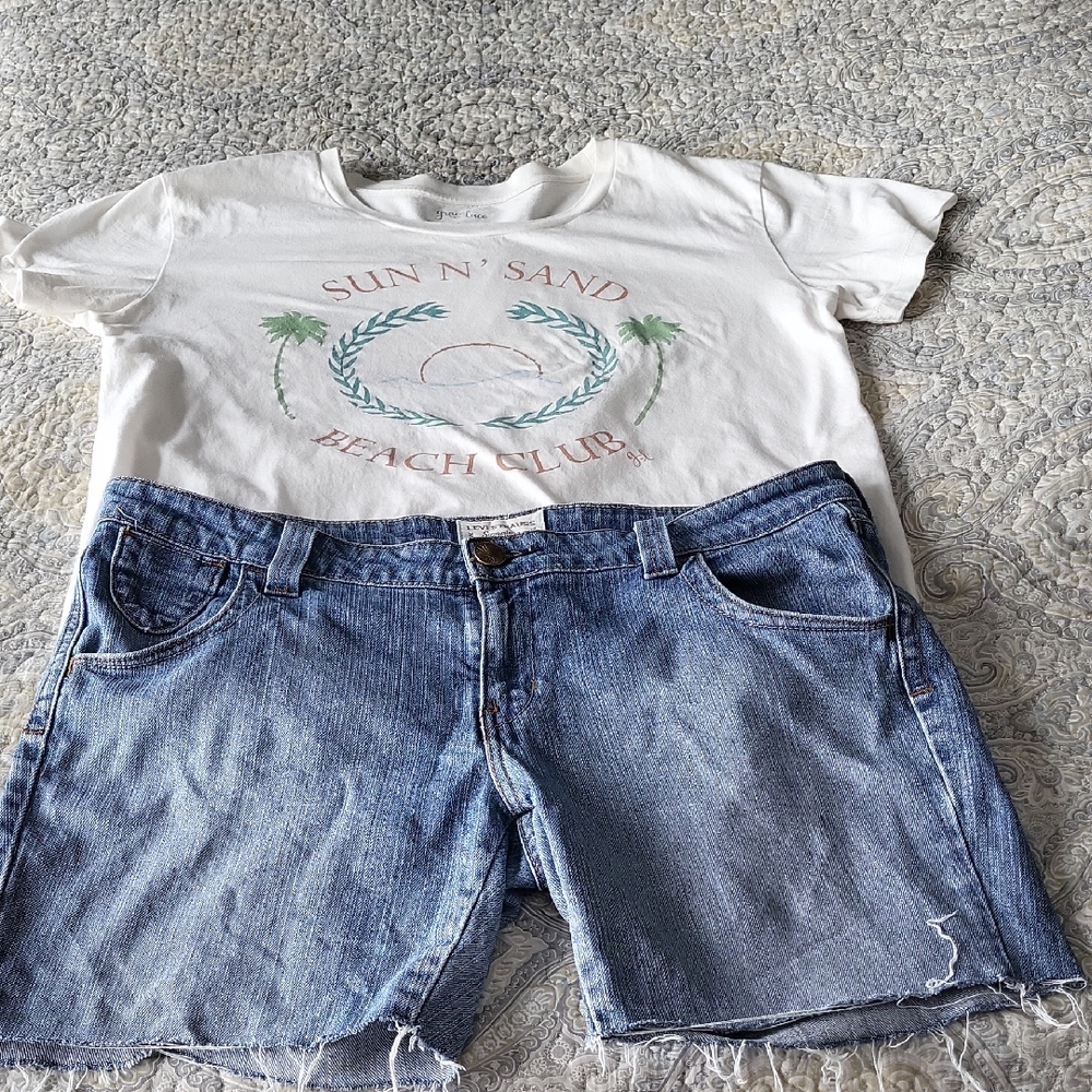 Levi's Blue Denim Shorts And Grace And Lace Tshirt